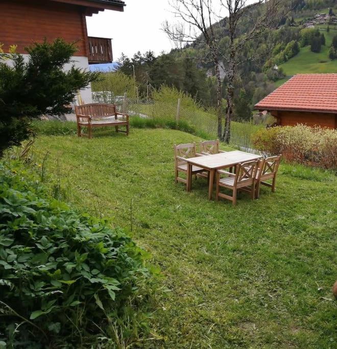 Confortable Chalet Avec Magnifique Vue En Gruyere. Charmey Zewnętrze zdjęcie