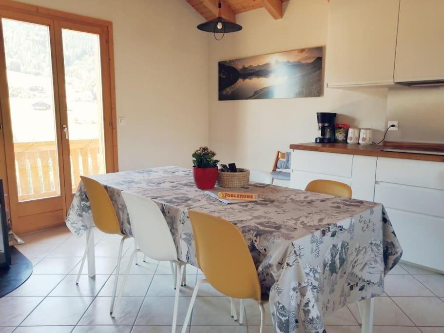 Confortable Chalet Avec Magnifique Vue En Gruyere. Charmey Zewnętrze zdjęcie